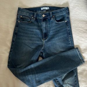 Blue skinny jeans